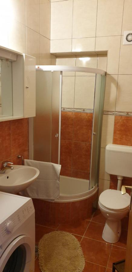 ילסה Apartments Pharia מראה חיצוני תמונה