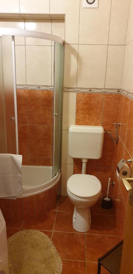ילסה Apartments Pharia מראה חיצוני תמונה
