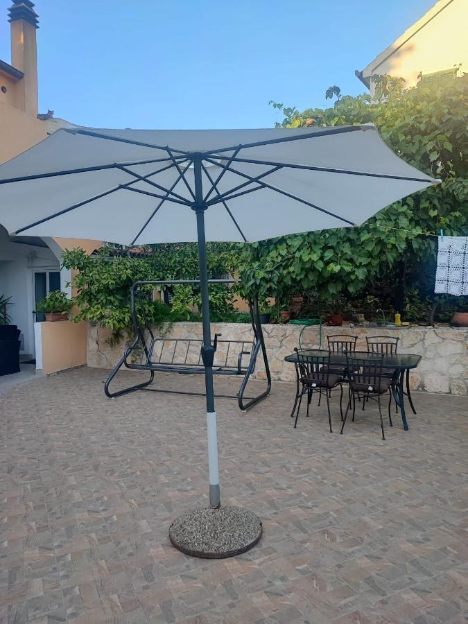 ילסה Apartments Pharia מראה חיצוני תמונה