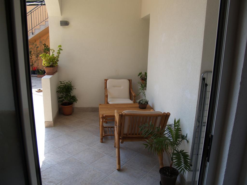 ילסה Apartments Pharia חדר תמונה